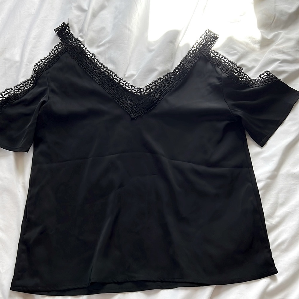 Beautiful black crotchet cold shoulder blouse new never worn